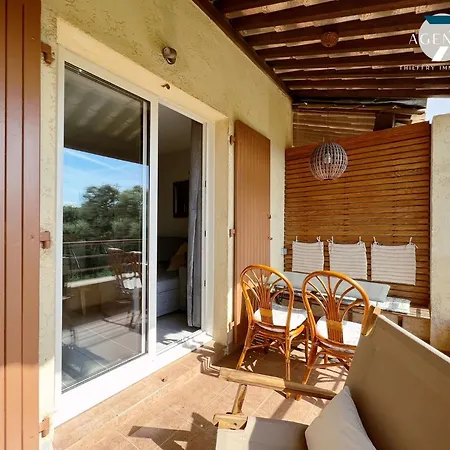 The Blue Golf Holiday home *